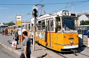 Ganz articulated tram